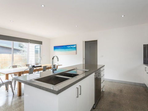 ANGLE BY THE SEA - Anglesea - Accommodation Port Macquarie 1