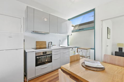 Anglesea River Apartments - Spa Apartment 40 - Accommodation Port Macquarie 2