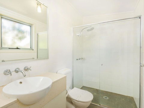 Angourie Blue 7- Stroll To Surfing Beaches. - Accommodation Port Macquarie 1