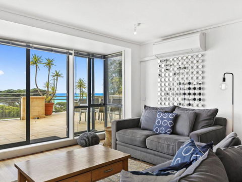 APARTMENT 12 PACIFIC APARTMENTS- Across From The Pier - Accommodation Port Macquarie 2