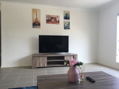 Apple House Point Cook - Accommodation Port Macquarie 1