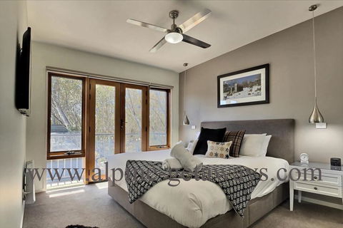 Apres - Accommodation Port Macquarie 1