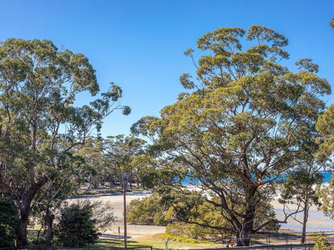 Aqua View (By Jervis Bay Rentals) - Accommodation Port Macquarie 0