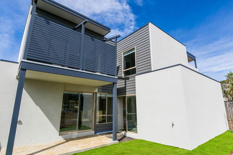 Aquilla Townhouse 6 - Accommodation Port Macquarie 0
