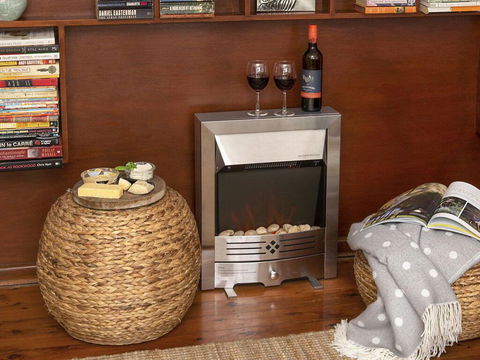 Araluen On Holden - Great Deck With Ocean Views - Accommodation Port Macquarie 2