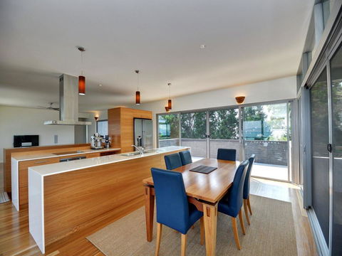 Architectural Design On The Beach - Accommodation Port Macquarie 3