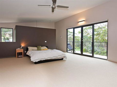 Architecturally Designed Beach House - Accommodation Port Macquarie 2