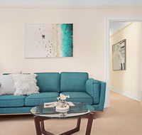 Art Deco apartment steps from harbour and beach - Accommodation Port Macquarie