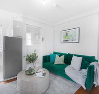 Art Deco Nook Around The Corner From Oxford St - Accommodation Port Macquarie