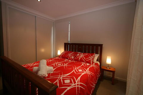 Aspect 1/8a Poly Cow Lane - Accommodation Port Macquarie 1