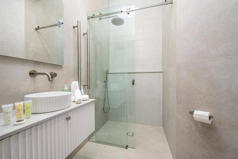 Luxurious House Near Flemington Racecourse - Accommodation Port Macquarie 2