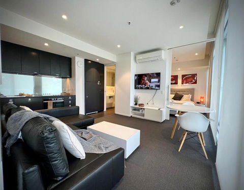 Luxury 2 Bedroom Suite Near Adelaide With A Car Park - Accommodation Port Macquarie 3