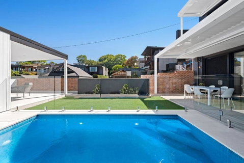 Luxury NEW 5BDRM Oasis With Heated Pool - Accommodation Port Macquarie 0