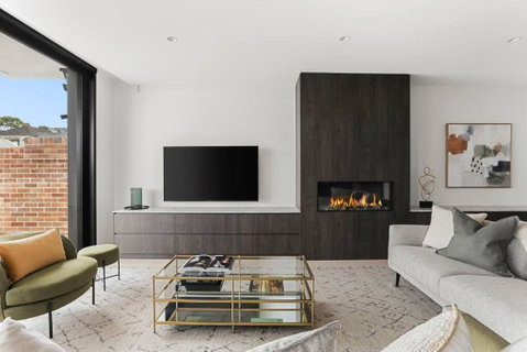 Luxury NEW 5BDRM Oasis With Heated Pool - Accommodation Port Macquarie 3