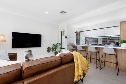 Luxury Urban Retreat - Accommodation Port Macquarie 3
