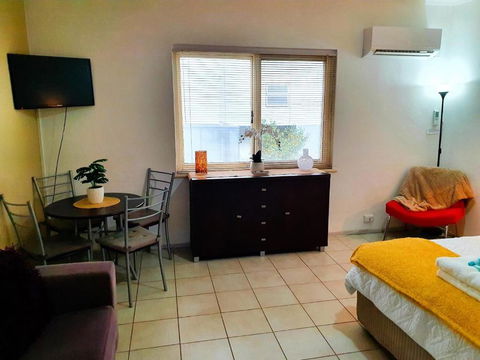 M104 West Perth Studio Apartment Near Kings Park - Accommodation Port Macquarie 3