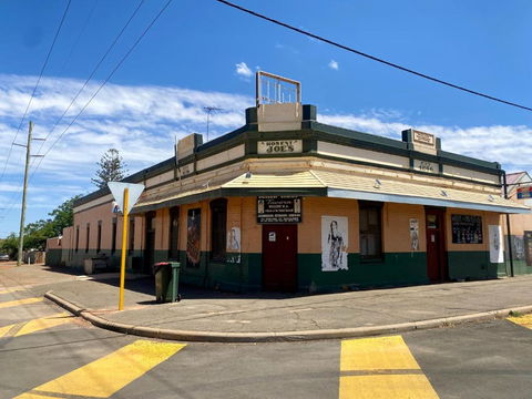 Main Reef Hotel - Accommodation Port Macquarie 0