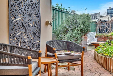 Main Street Terrace - An Elegant Urban Escape - Accommodation Port Macquarie 1