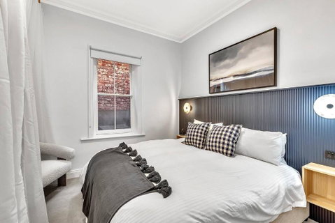Main Street Terrace - An Elegant Urban Escape - Accommodation Port Macquarie 3