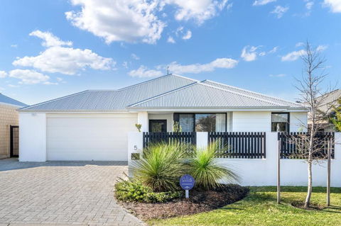 MAINBREAK - DUNSBOROUGH - Accommodation Port Macquarie 0