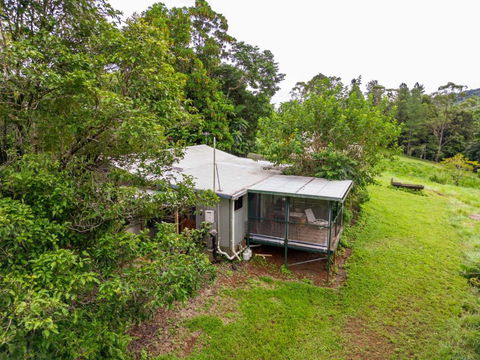 Mena Creek Flower House - Accommodation Port Macquarie 3