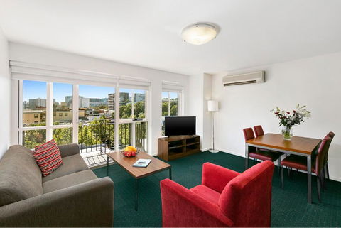 Melbourne Carlton Central Apartment Hotel Official - Accommodation Port Macquarie 3