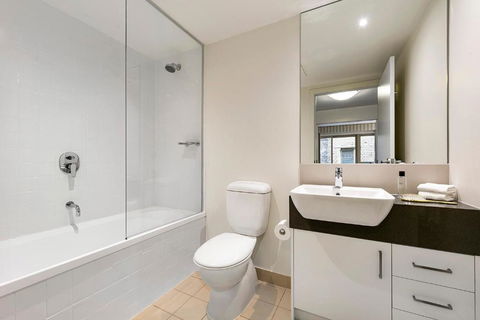 Melbourne Carlton Central Apartment Hotel Official - Accommodation Port Macquarie 2