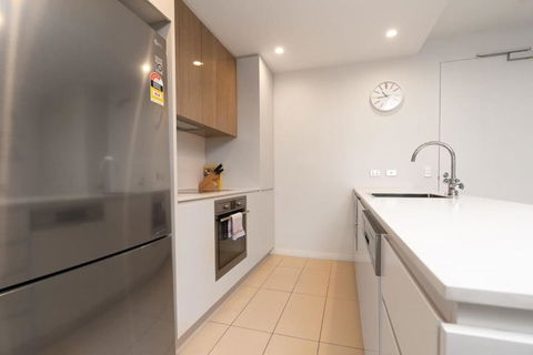 Modish Apartment Near Parliamentary Triangle - Accommodation Port Macquarie 2