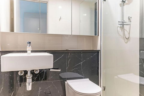 Modern 2B With Loft Bed Parking Central Mascot - Accommodation Port Macquarie 1
