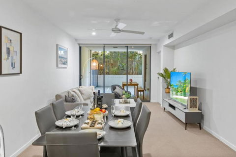Modern 2B2B Suit Only 10mins To Airport N Southbank - Accommodation Port Macquarie 0