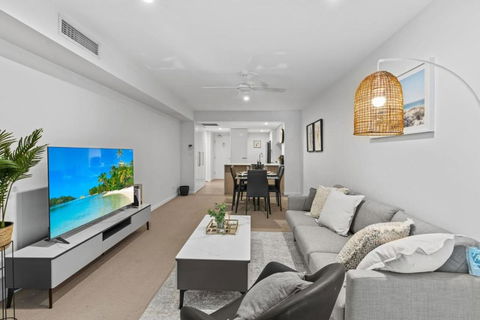 Modern 2B2B Suit Only 10mins To Airport N Southbank - Accommodation Port Macquarie 3