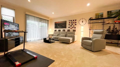 Modern 3BD Townhouse In Marsfield - Accommodation Port Macquarie 0