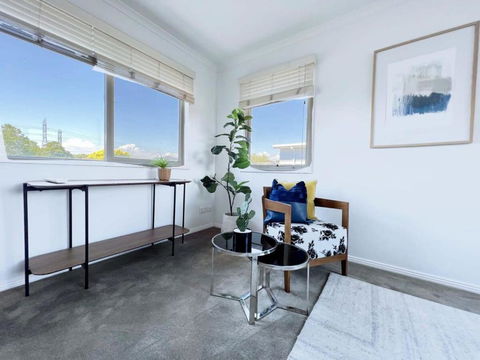 Modern And Elegant House With Swimming Pool - Accommodation Port Macquarie 1