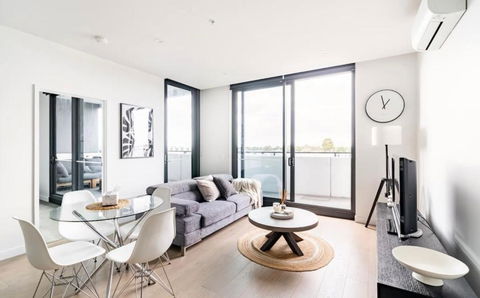 Modern Clayton Apartment Close To Uni And Hospital - Accommodation Port Macquarie 0