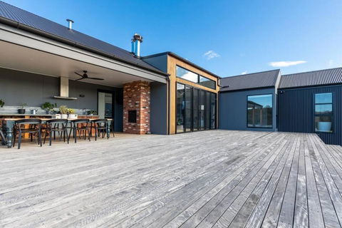 Modern Farmhouse - Accommodation Port Macquarie 0