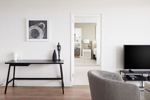 Modern Glamour I90 - Accommodation Port Macquarie 2
