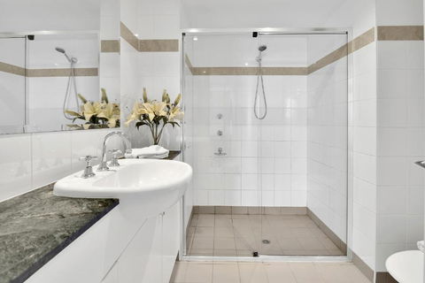 Modern Spacious Chatswood Apartment H1016 - Accommodation Port Macquarie 2