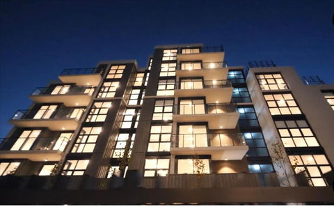 Modern Suite In The Central - Accommodation Port Macquarie 0