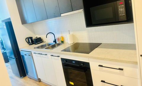 Modern Suite In The Central - Accommodation Port Macquarie 2