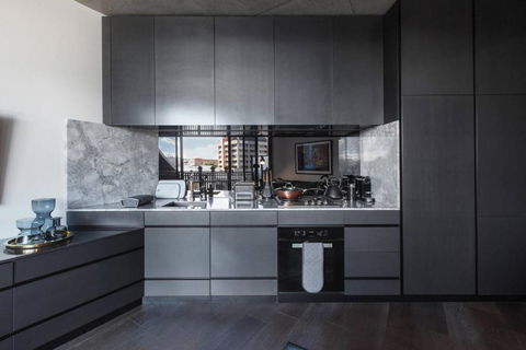 Monochrome And Matte - Sophisticated Loft Living - Accommodation Port Macquarie 2