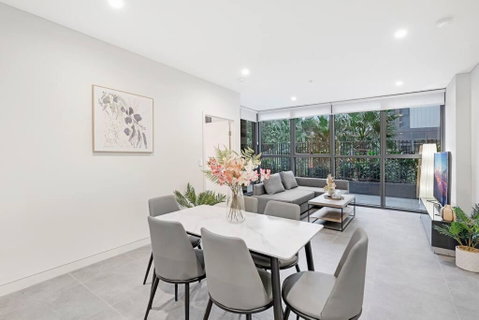 Modern 2B2B APT At Homebush - Accommodation Port Macquarie 0