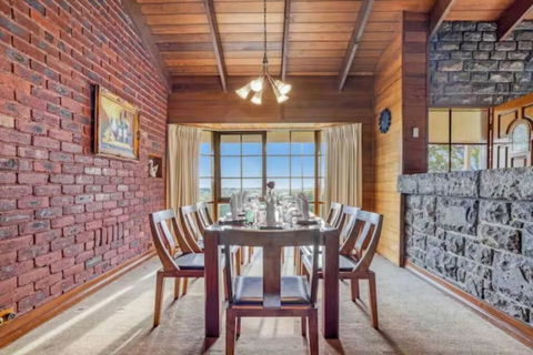 Narre Warren Farm Farm 20 People - Accommodation Port Macquarie 0