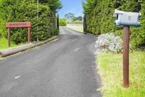 Narre Warren Farm Farm 20 People - Accommodation Port Macquarie 1