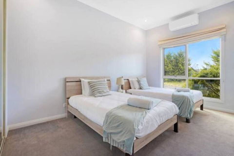 Narre Warren Farm Farm 20 People - Accommodation Port Macquarie 2