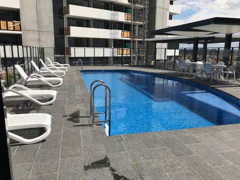 New Luxurious Skyview 2Bedroom Apartment Liverpool - Accommodation Port Macquarie 2