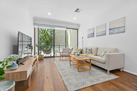 New Luxury Stylish Elegant Townhouse For Families - Accommodation Port Macquarie 0