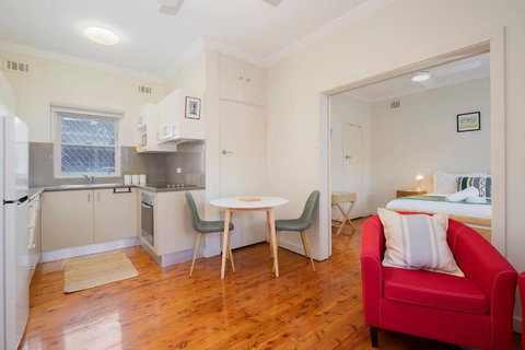 Newcastle Nook - Convenient Comforts In The CBD - Accommodation Port Macquarie 3