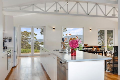 Newhaven - Accommodation Port Macquarie 3