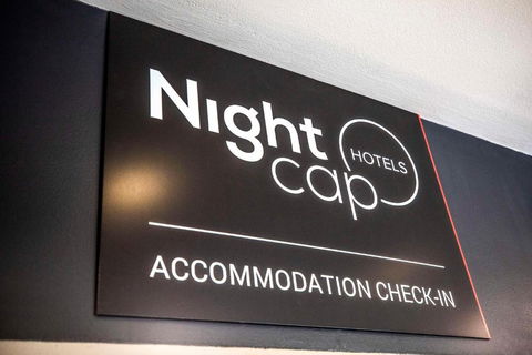 Nightcap At High Flyer Hotel - Accommodation Port Macquarie 3