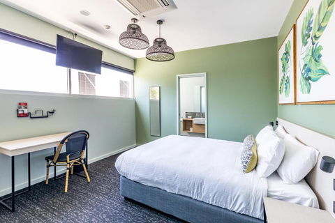 Nightcap At Commercial Hotel - Accommodation Port Macquarie 3
